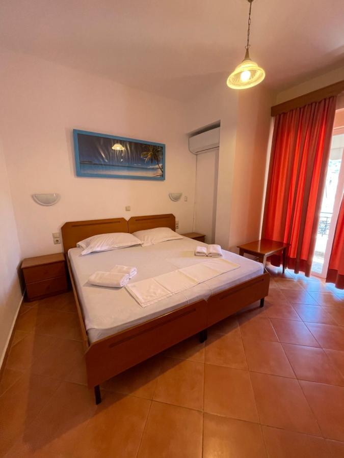 Hotel Rai Саранда Екстер'єр фото