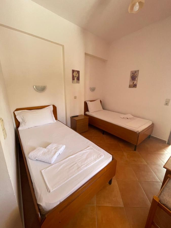 Hotel Rai Саранда Екстер'єр фото