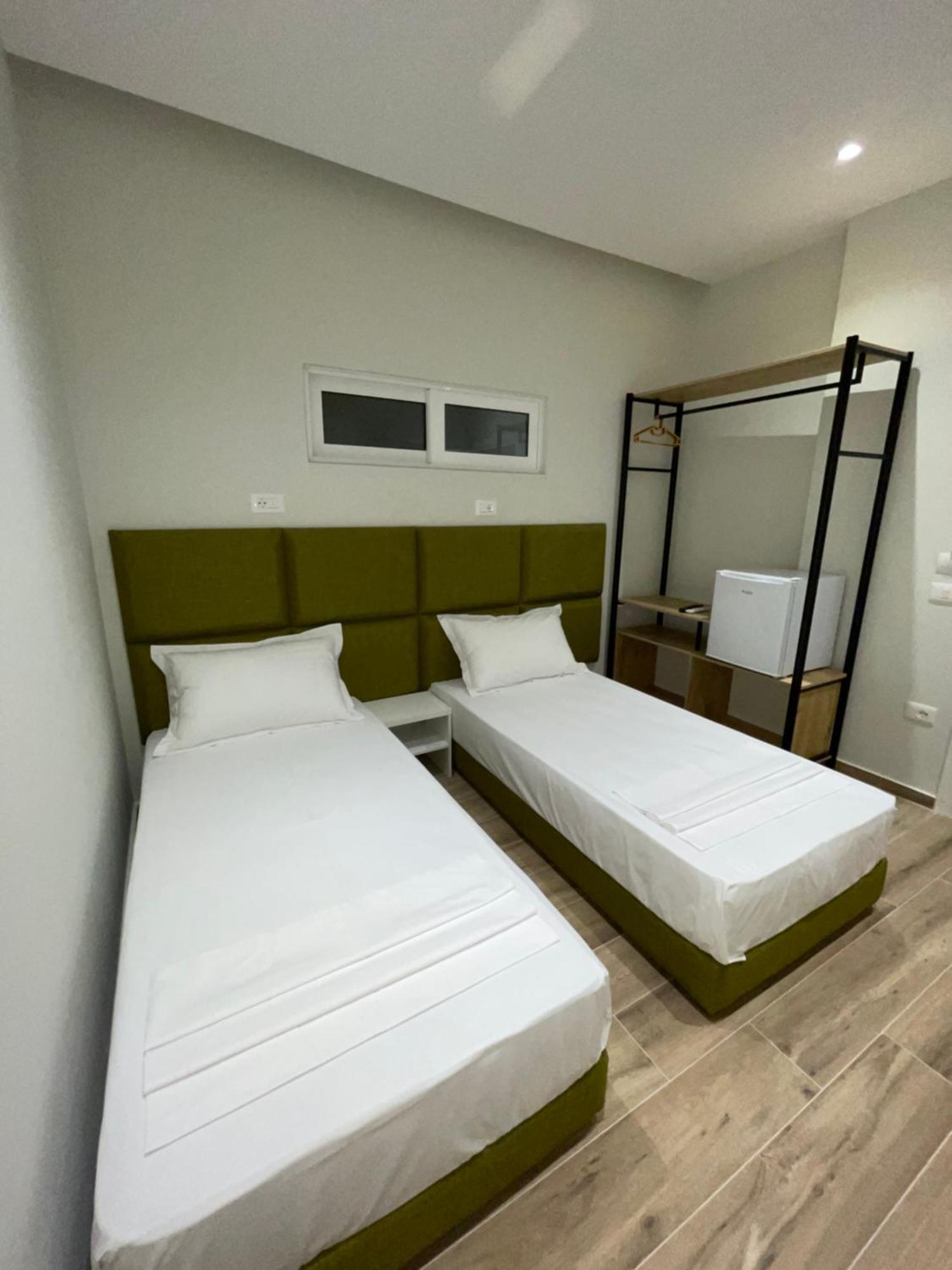 Hotel Rai Саранда Екстер'єр фото