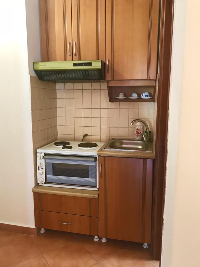 Hotel Rai Саранда Екстер'єр фото